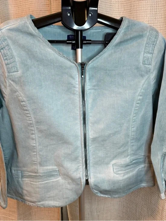 Bandolino Light Blue Zip-Front Jean Jacket - Picture 5 of 9